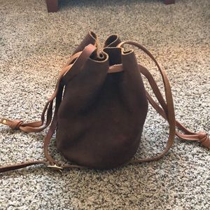 Women’s leather bucket purse